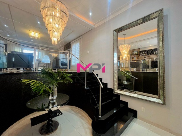 Casa de Condomínio à venda com 4 quartos, 517m² - Foto 4