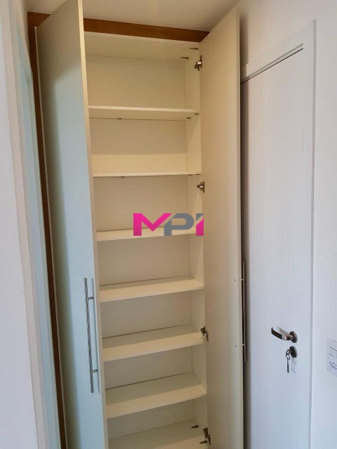 Apartamento para alugar com 3 quartos, 78m² - Foto 13