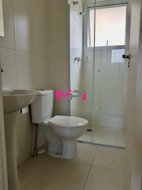 Apartamento para alugar com 3 quartos, 78m² - Foto 14