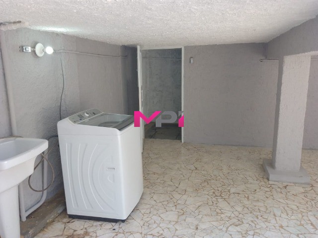 Casa à venda com 4 quartos, 167m² - Foto 13