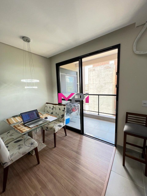 Apartamento à venda com 2 quartos, 64m² - Foto 1