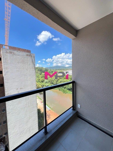 Apartamento à venda com 2 quartos, 64m² - Foto 4