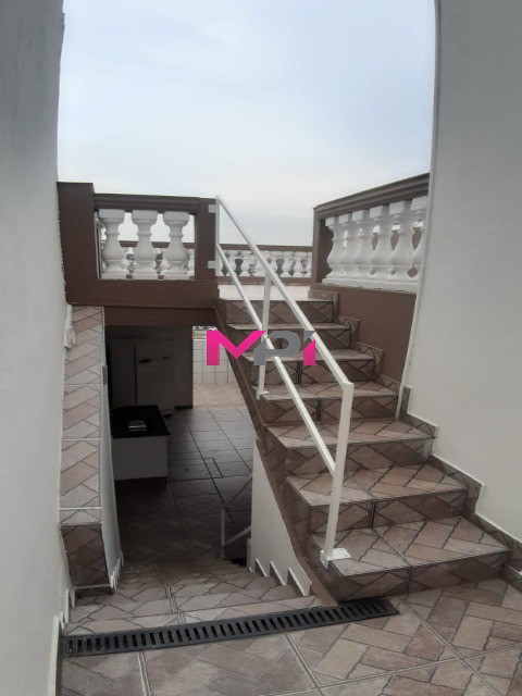 Sobrado à venda com 2 quartos, 147m² - Foto 5