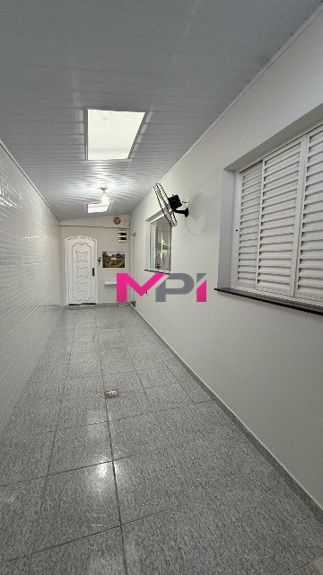 Casa para alugar com 3 quartos, 183m² - Foto 14
