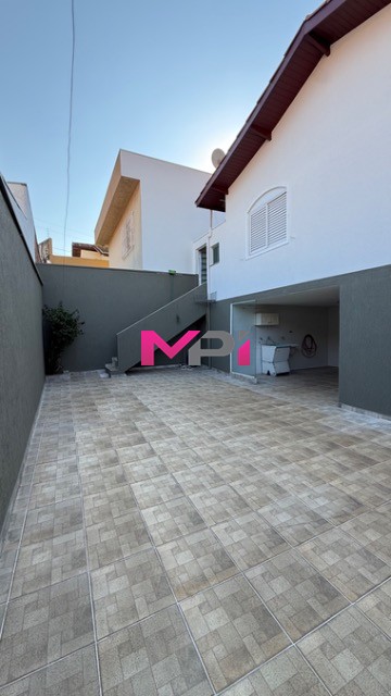 Casa para alugar com 3 quartos, 183m² - Foto 34