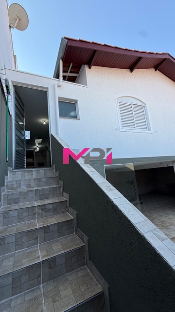 Casa para alugar com 3 quartos, 183m² - Foto 37