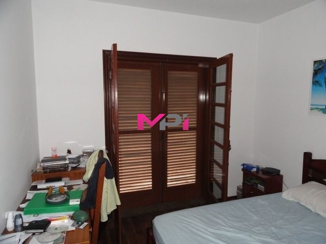 Casa à venda com 3 quartos, 390m² - Foto 14
