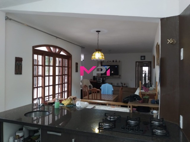 Casa à venda com 3 quartos, 109m² - Foto 5