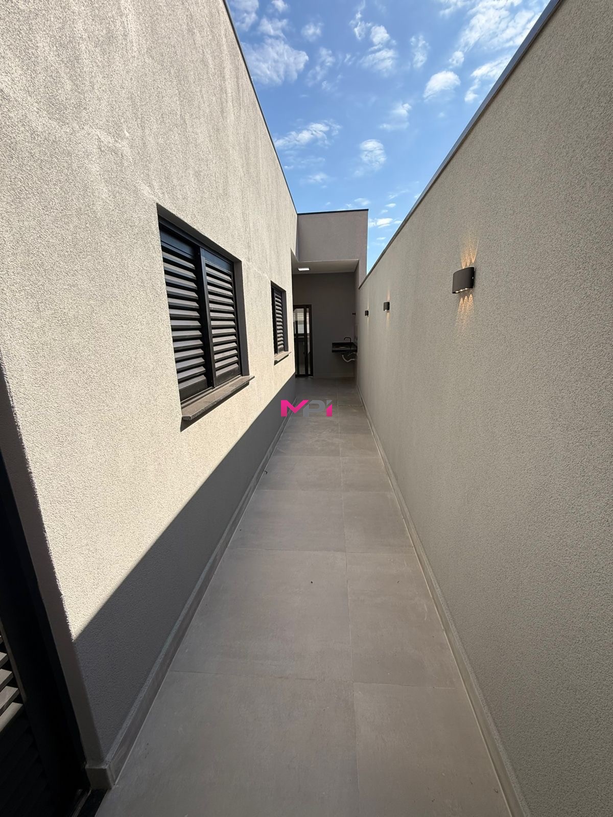 Casa à venda com 3 quartos, 83m² - Foto 13