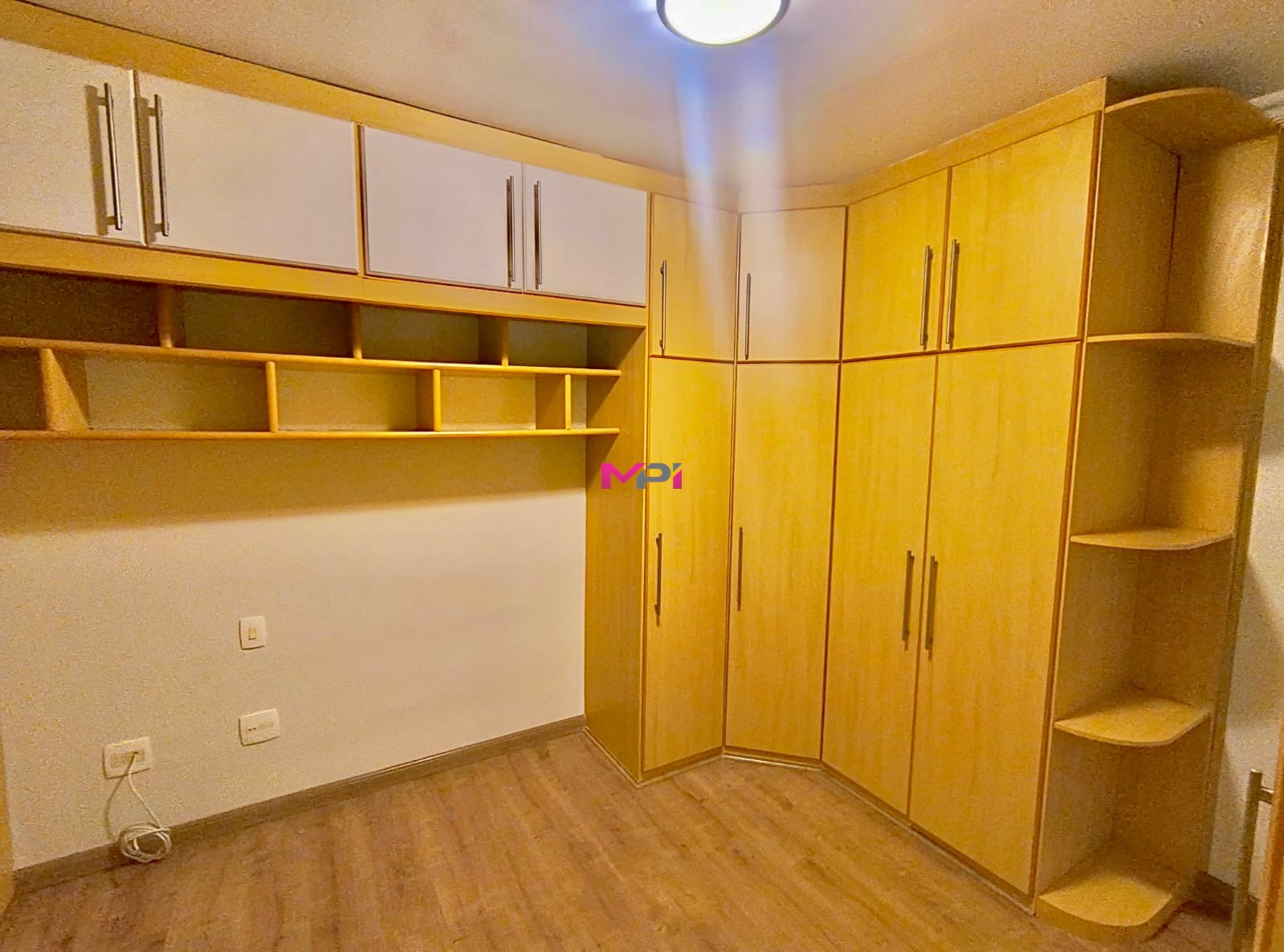 Apartamento para alugar com 2 quartos, 87m² - Foto 10
