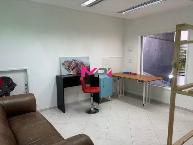 Prédio Inteiro à venda com 6 quartos, 270m² - Foto 14