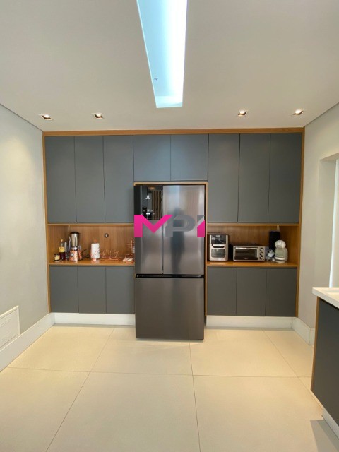 Apartamento à venda com 3 quartos, 189m² - Foto 8