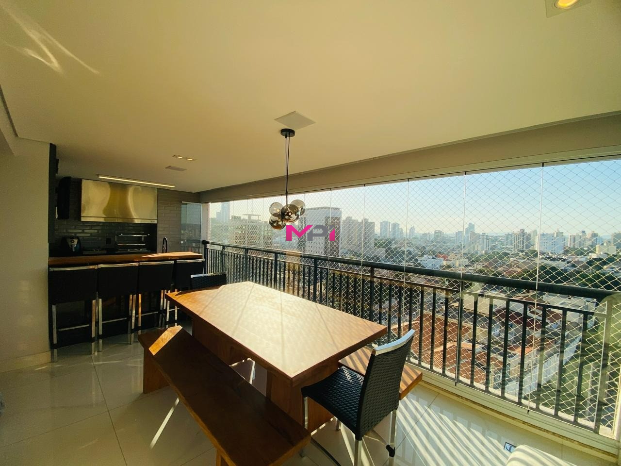 Apartamento à venda com 3 quartos, 166m² - Foto 3