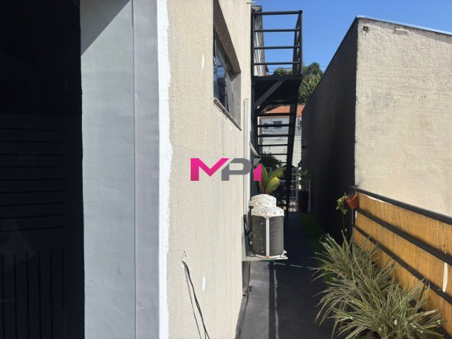 Prédio Inteiro à venda com 6 quartos, 270m² - Foto 4
