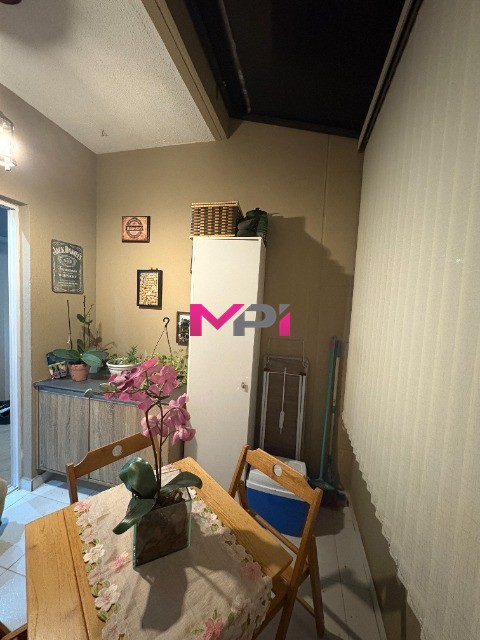 Apartamento à venda com 2 quartos, 54m² - Foto 11