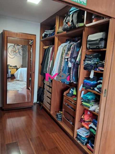 Apartamento à venda com 4 quartos, 230m² - Foto 17