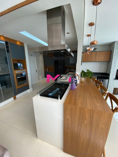 Apartamento à venda com 3 quartos, 189m² - Foto 9