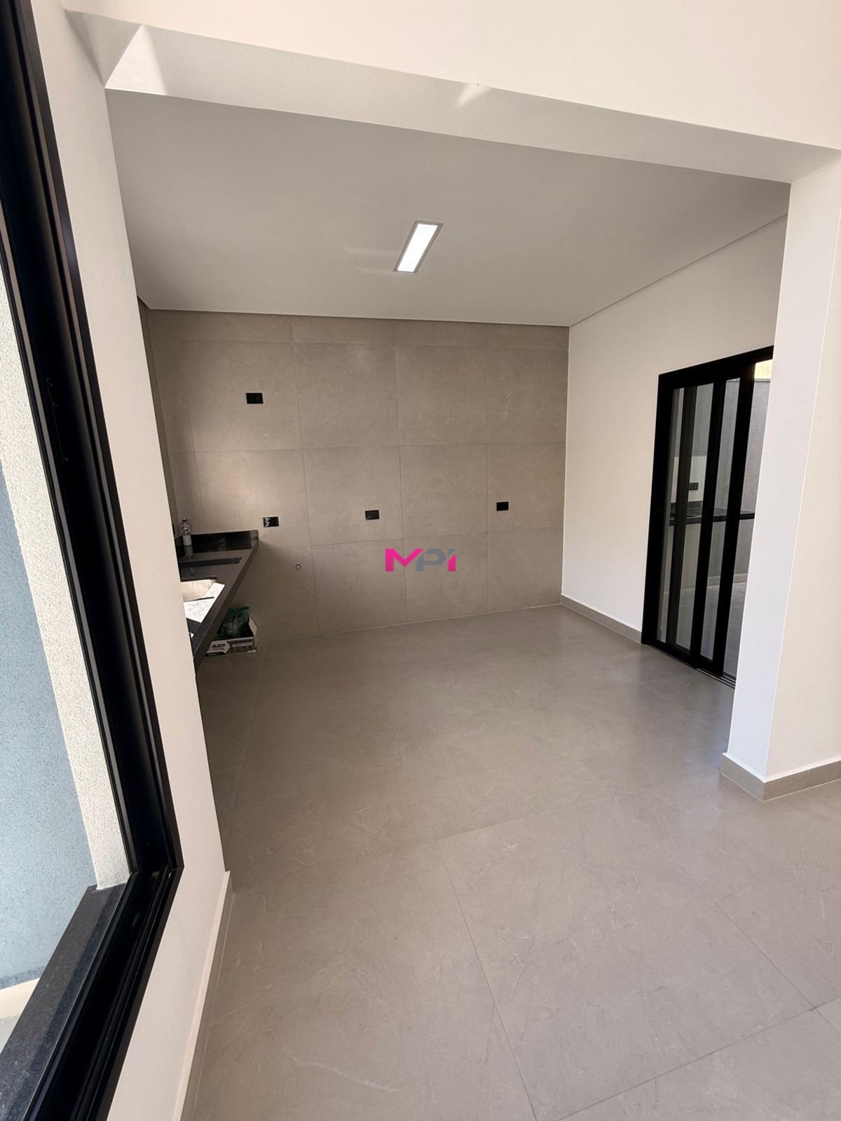 Casa à venda com 3 quartos, 83m² - Foto 7
