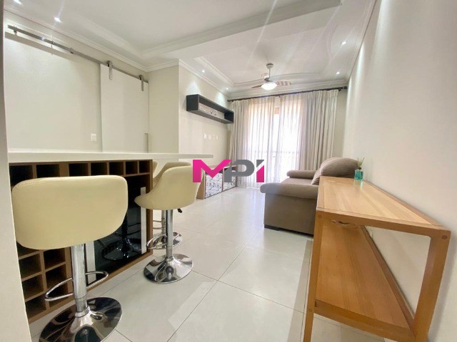 Apartamento à venda com 3 quartos, 72m² - Foto 1