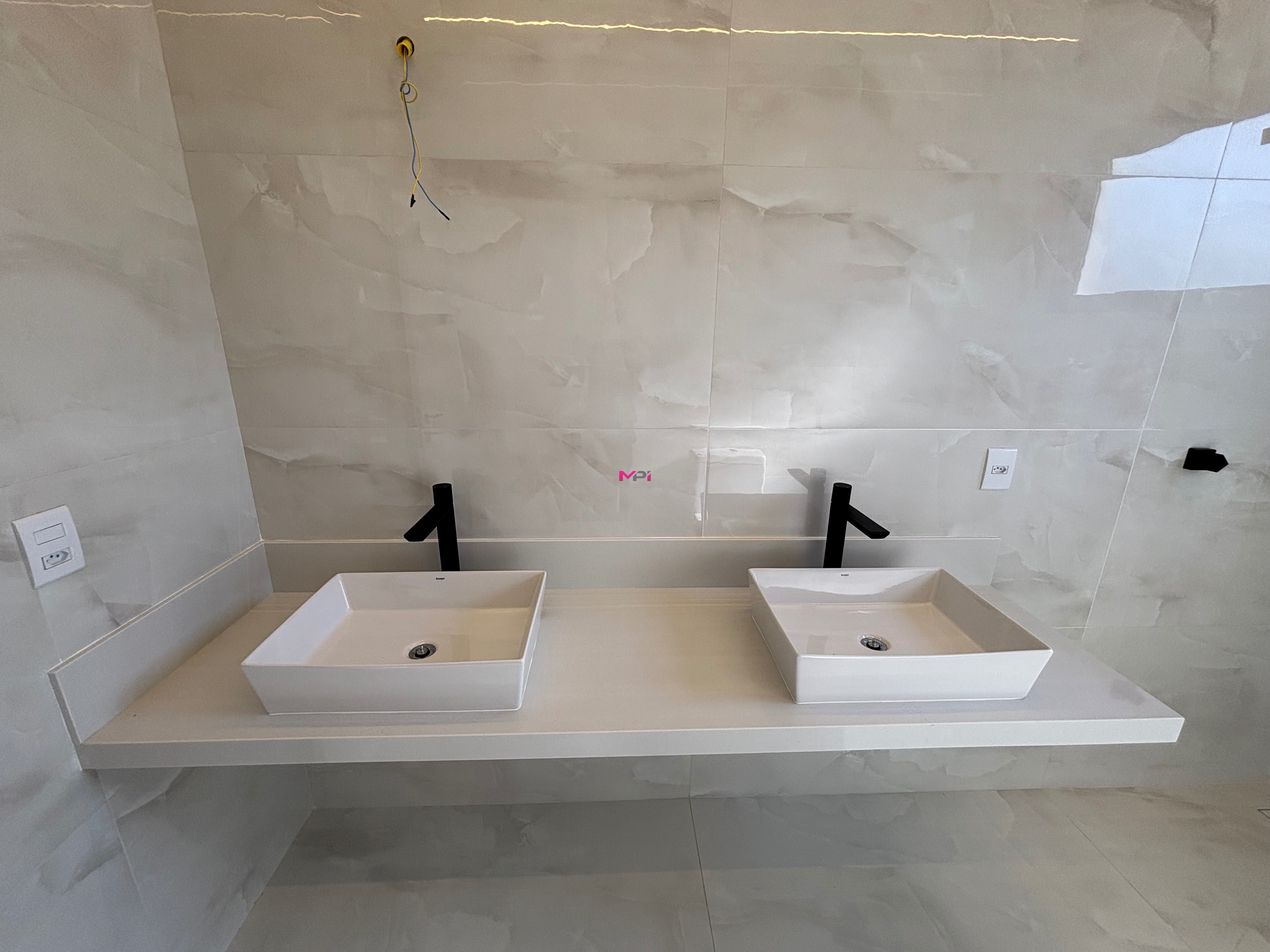 Casa de Condomínio à venda com 3 quartos, 432m² - Foto 25