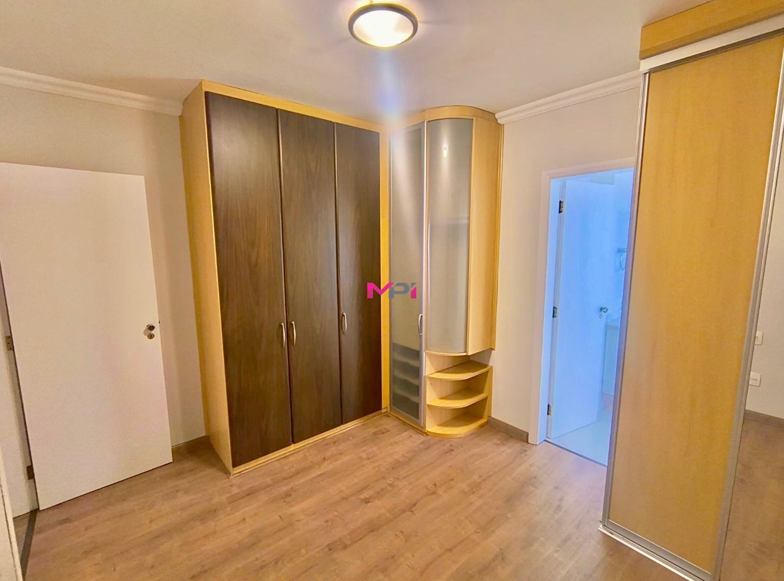 Apartamento para alugar com 2 quartos, 87m² - Foto 13