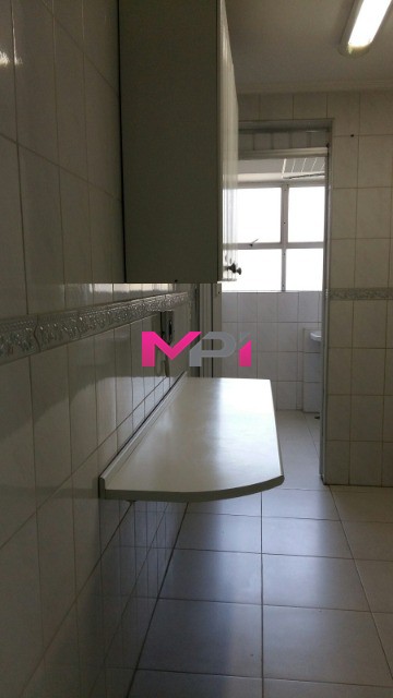 Apartamento à venda com 2 quartos, 58m² - Foto 4