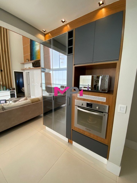 Apartamento à venda com 3 quartos, 189m² - Foto 6