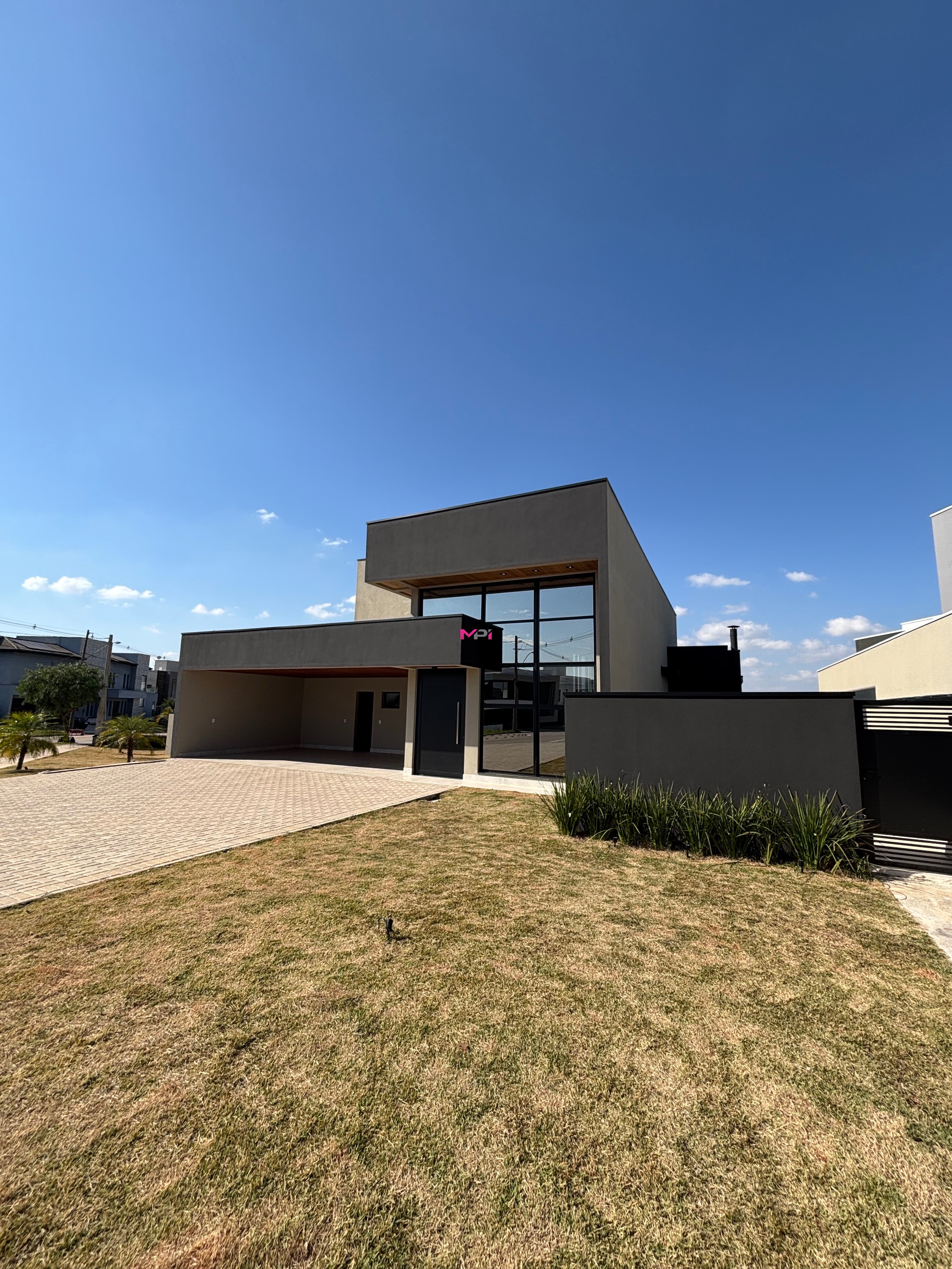 Casa de Condomínio à venda com 3 quartos, 432m² - Foto 3