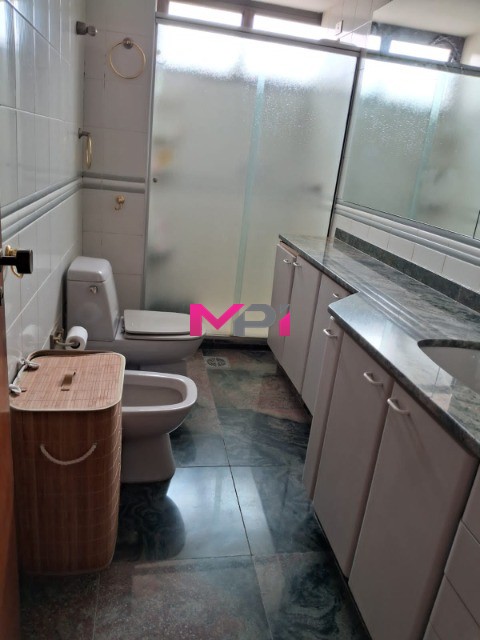 Apartamento à venda com 4 quartos, 230m² - Foto 11