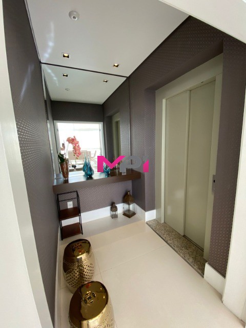 Apartamento à venda com 3 quartos, 189m² - Foto 35