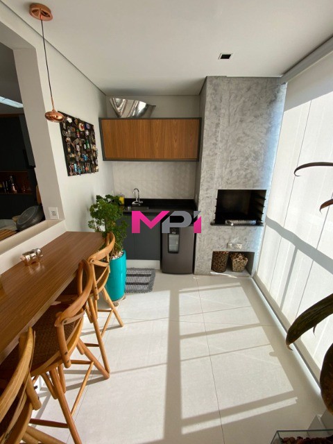 Apartamento à venda com 3 quartos, 189m² - Foto 5