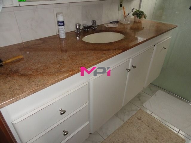 Casa à venda com 3 quartos, 390m² - Foto 12