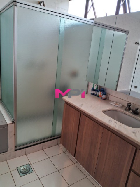 Apartamento à venda com 4 quartos, 230m² - Foto 18