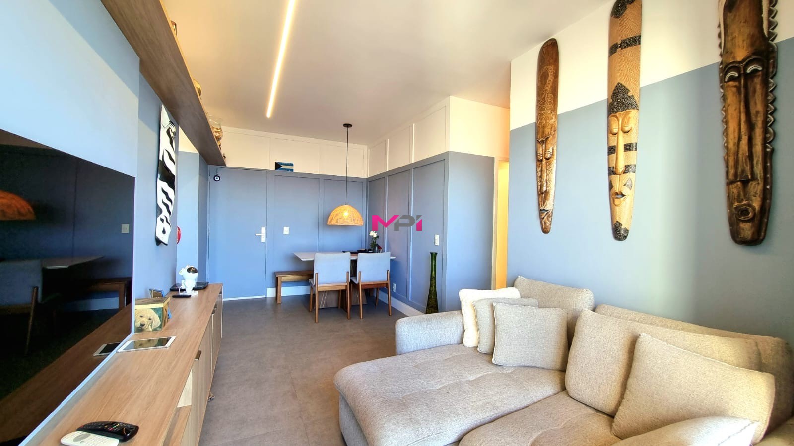 Apartamento à venda com 2 quartos, 63m² - Foto 2
