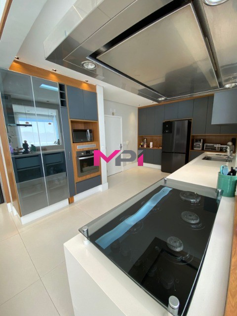 Apartamento à venda com 3 quartos, 189m² - Foto 11