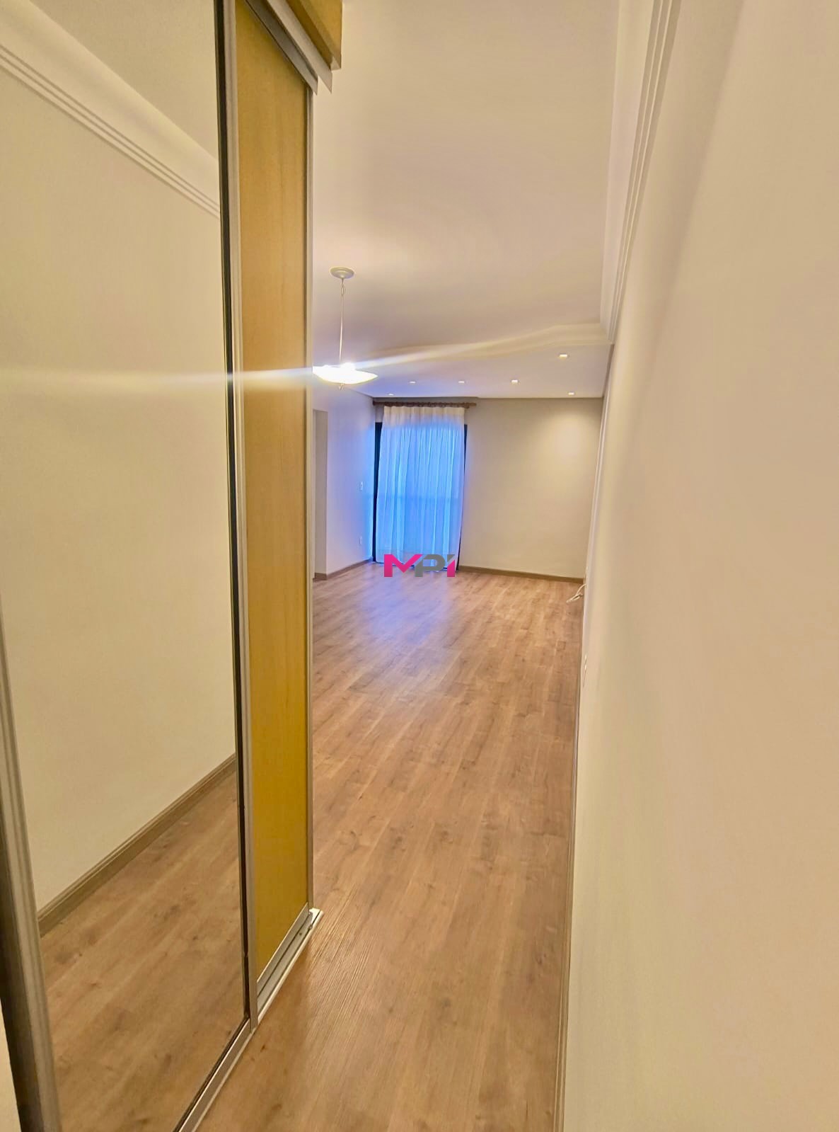 Apartamento para alugar com 2 quartos, 87m² - Foto 7