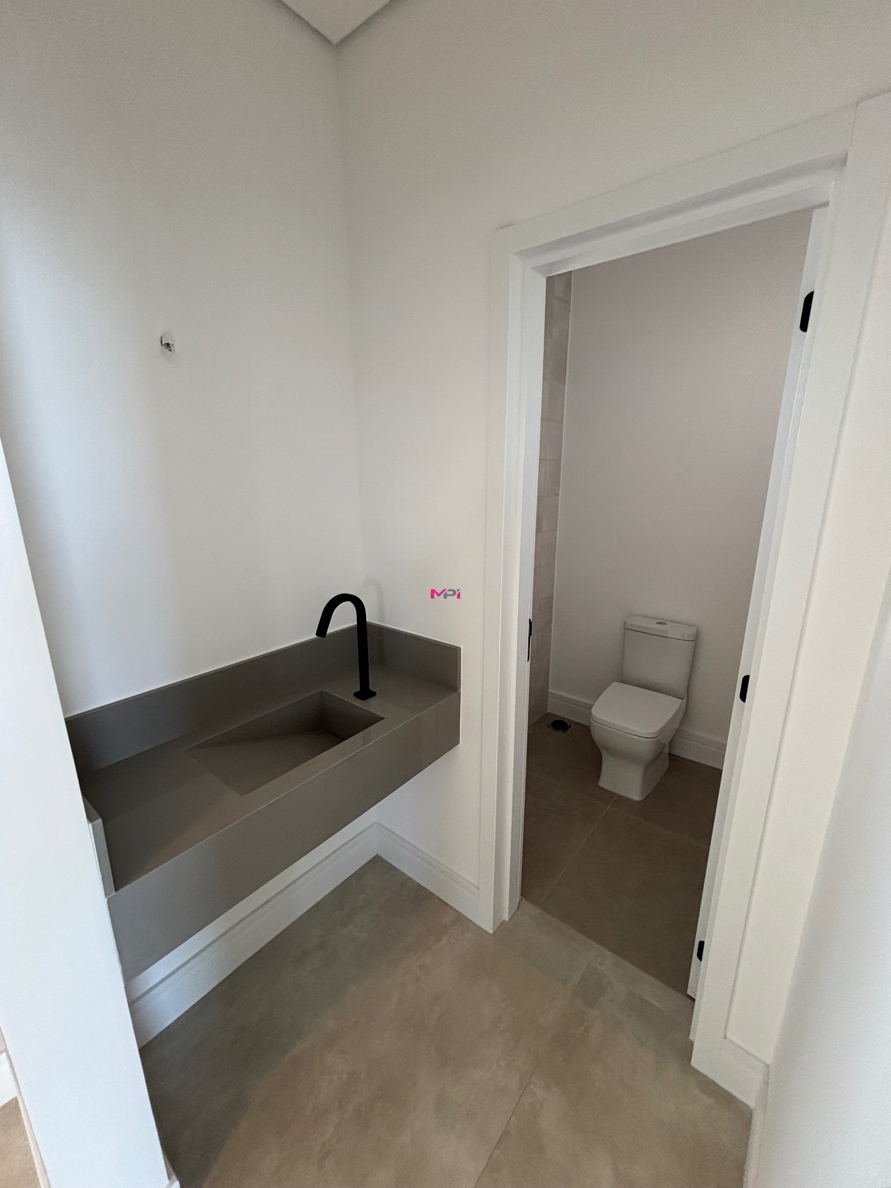 Casa de Condomínio à venda com 3 quartos, 432m² - Foto 11