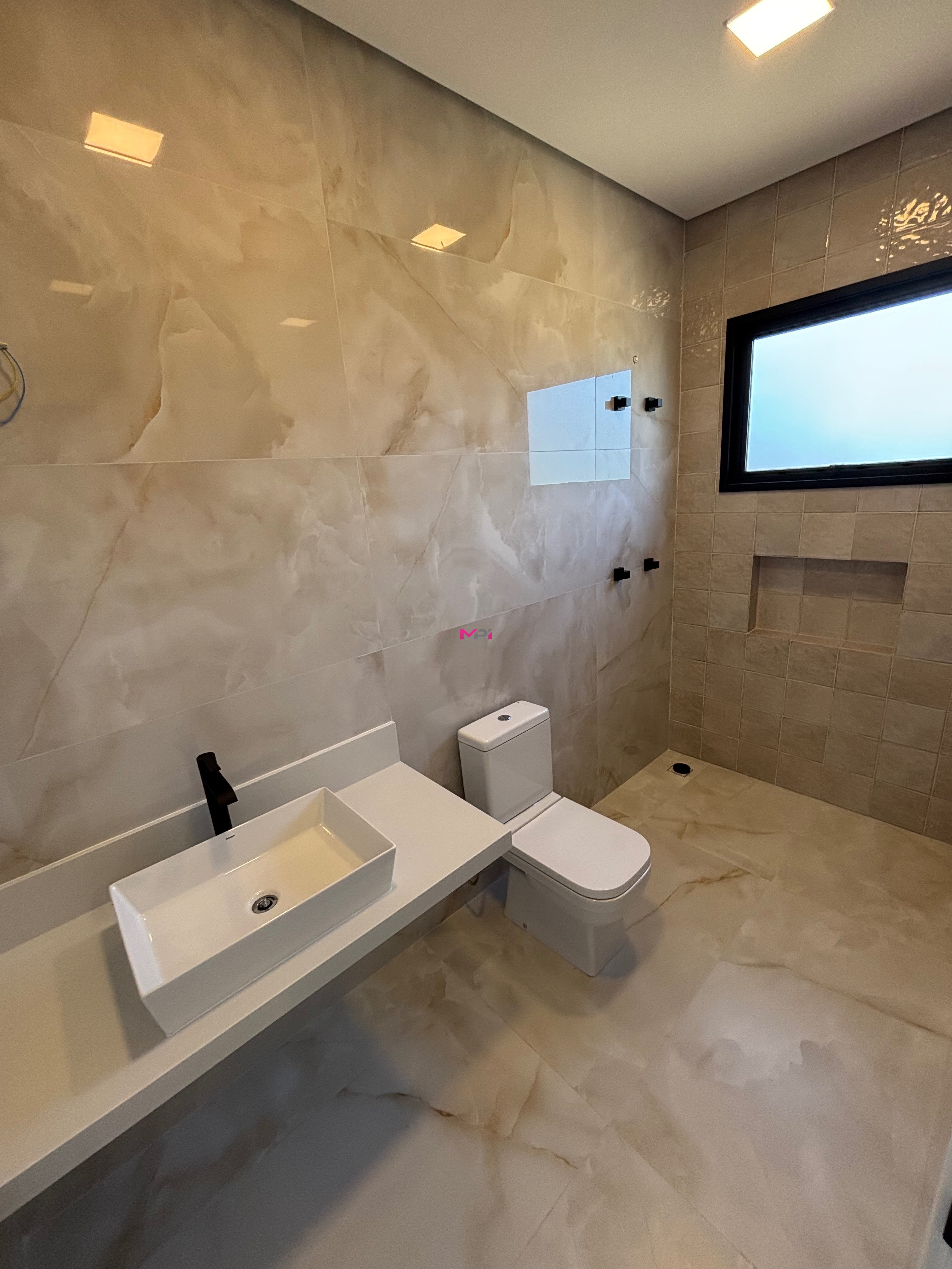 Casa de Condomínio à venda com 3 quartos, 432m² - Foto 20