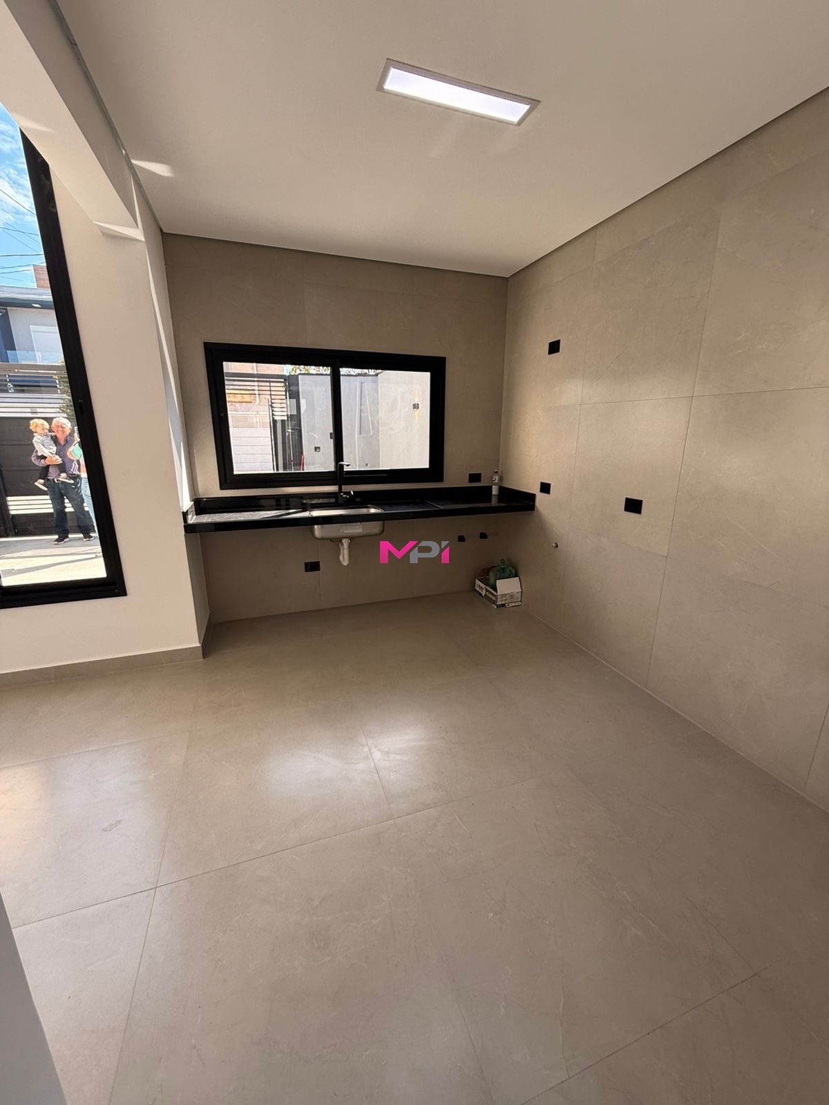 Casa à venda com 3 quartos, 83m² - Foto 10