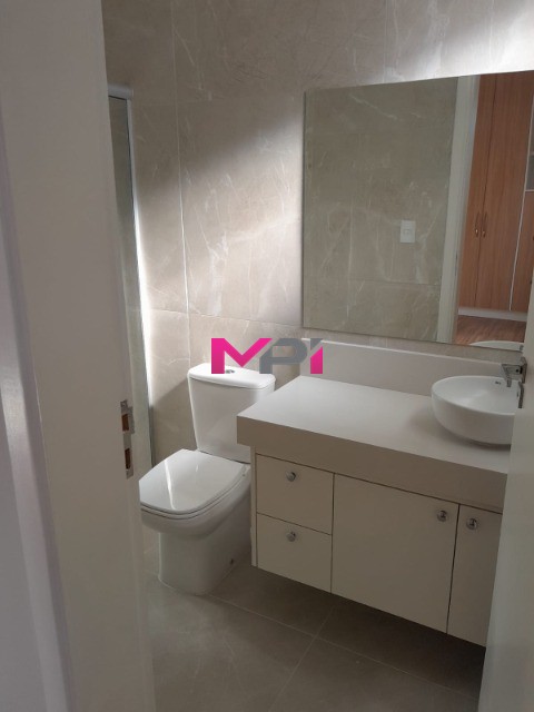 Casa de Condomínio à venda com 3 quartos, 227m² - Foto 17