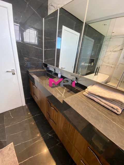Apartamento à venda com 3 quartos, 189m² - Foto 31
