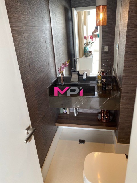 Apartamento à venda com 3 quartos, 189m² - Foto 12