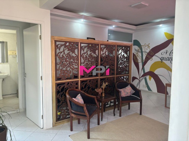 Prédio Inteiro à venda com 6 quartos, 270m² - Foto 10