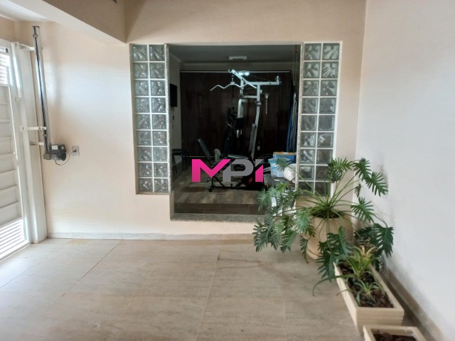 Casa à venda com 3 quartos, 214m² - Foto 19