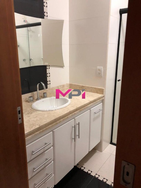 Apartamento à venda com 3 quartos, 184m² - Foto 35
