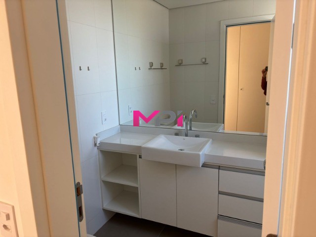 Apartamento para alugar com 3 quartos, 141m² - Foto 20