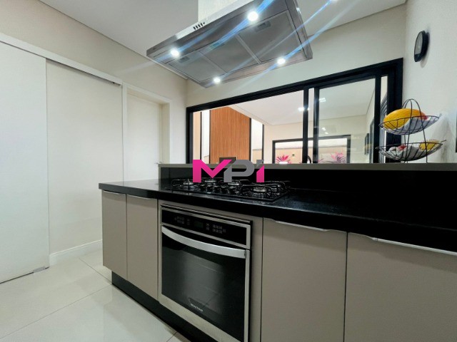 Casa de Condomínio à venda com 3 quartos, 242m² - Foto 13