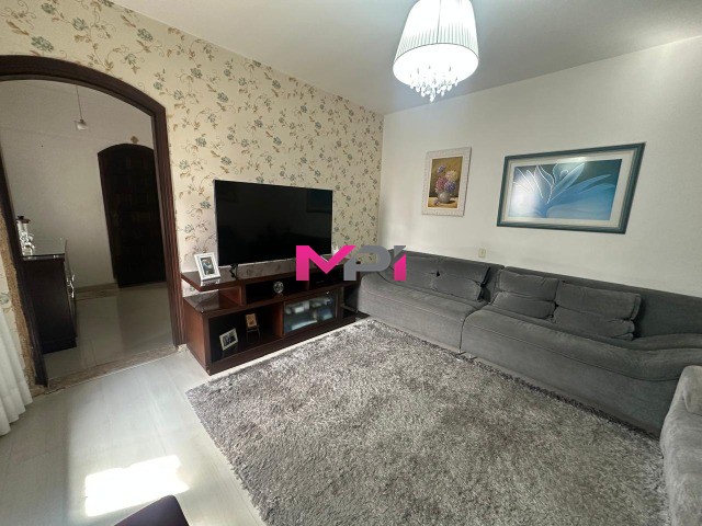 Sobrado à venda com 3 quartos, 300m² - Foto 4