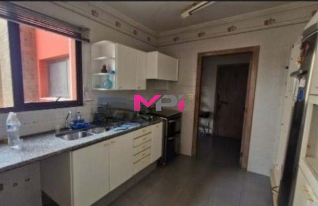 Apartamento à venda com 4 quartos, 230m² - Foto 6