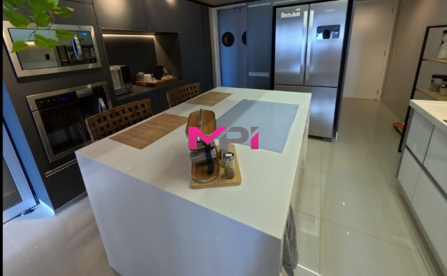 Apartamento à venda com 4 quartos, 268m² - Foto 5